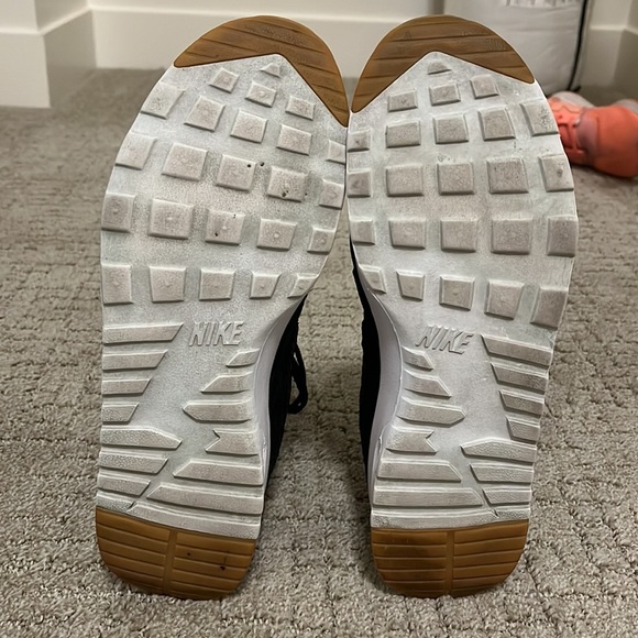 Nike Airmax Thea - Picture 3 of 5